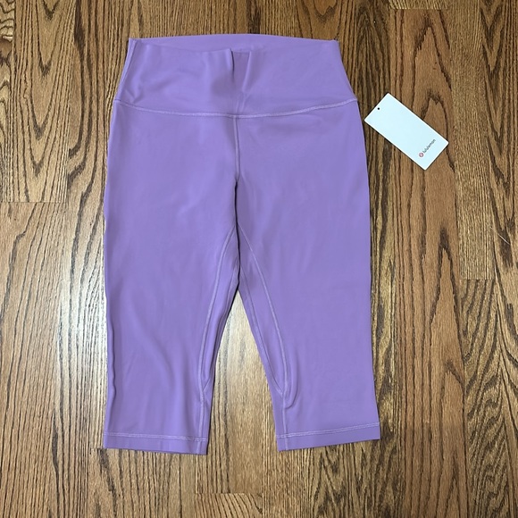 NWT Lululemon Align HR Crop 17”, Wisteria Purple, size 12 - Picture 6 of 6